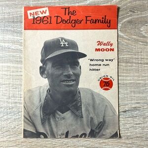 Vintage 1961 the dodger family pamphlet